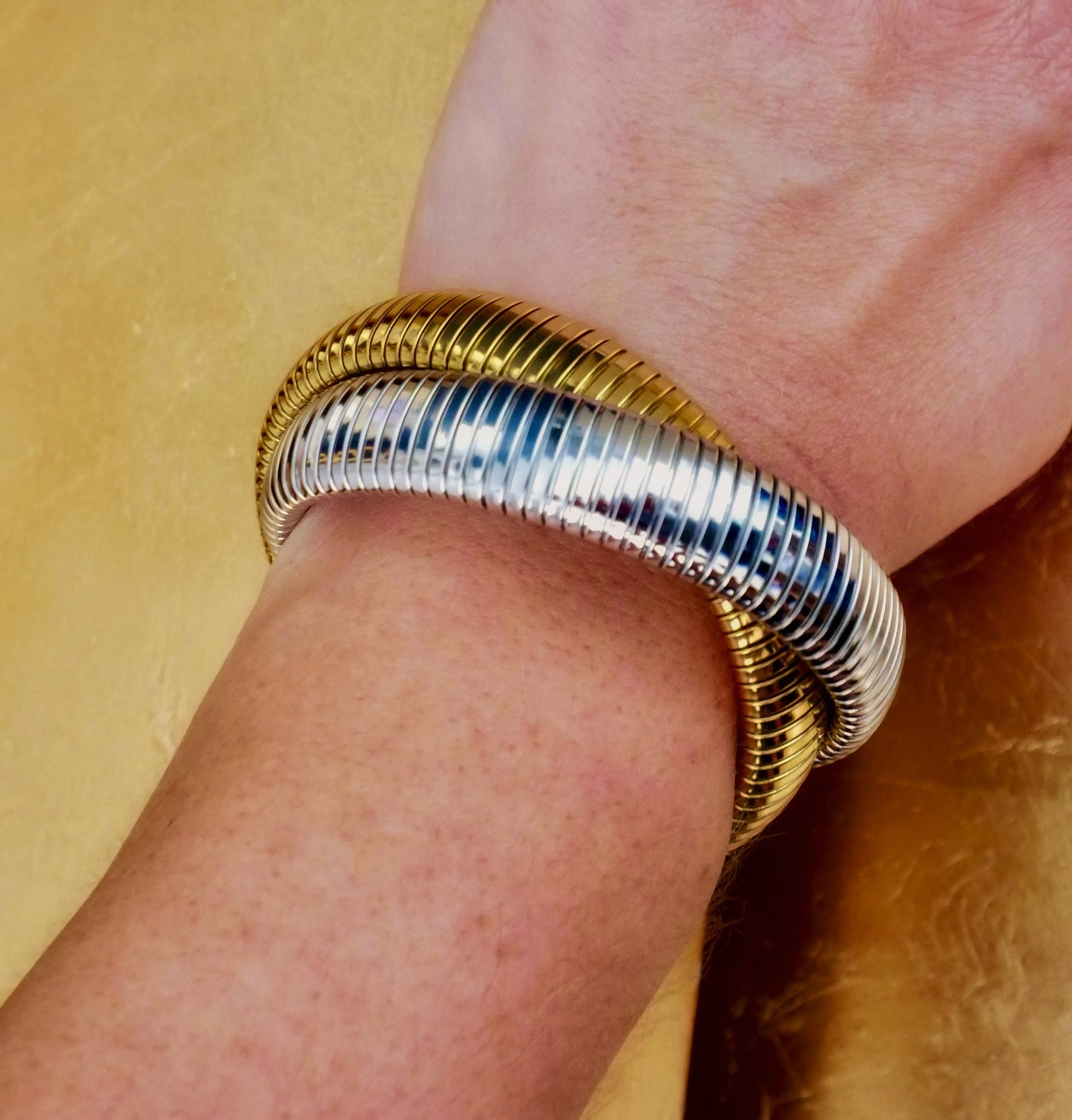 The Twist Bella Bracelet