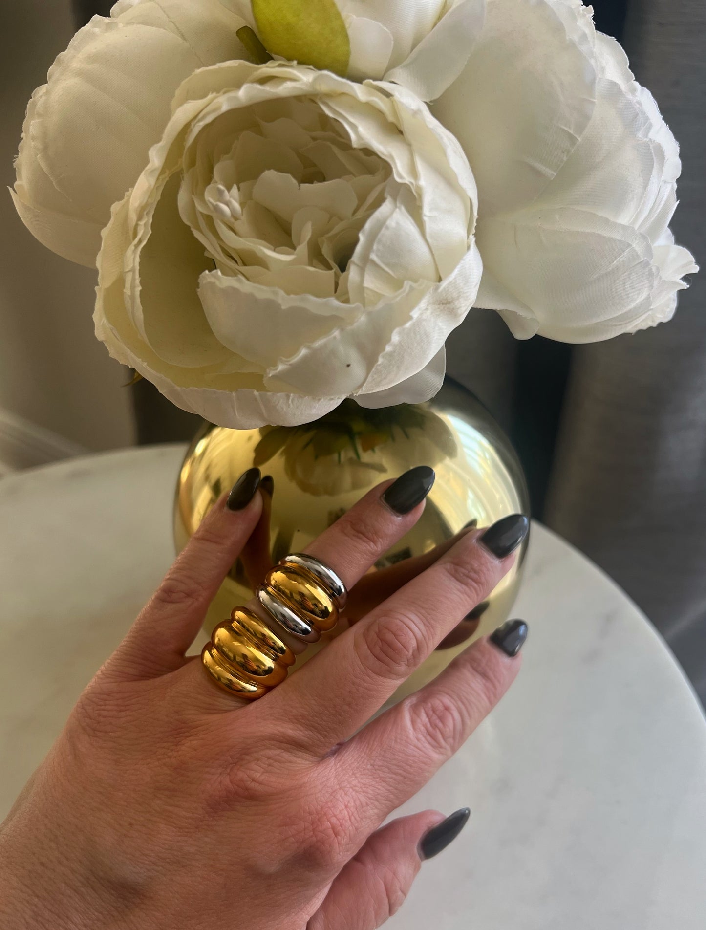 The Ariana Ring