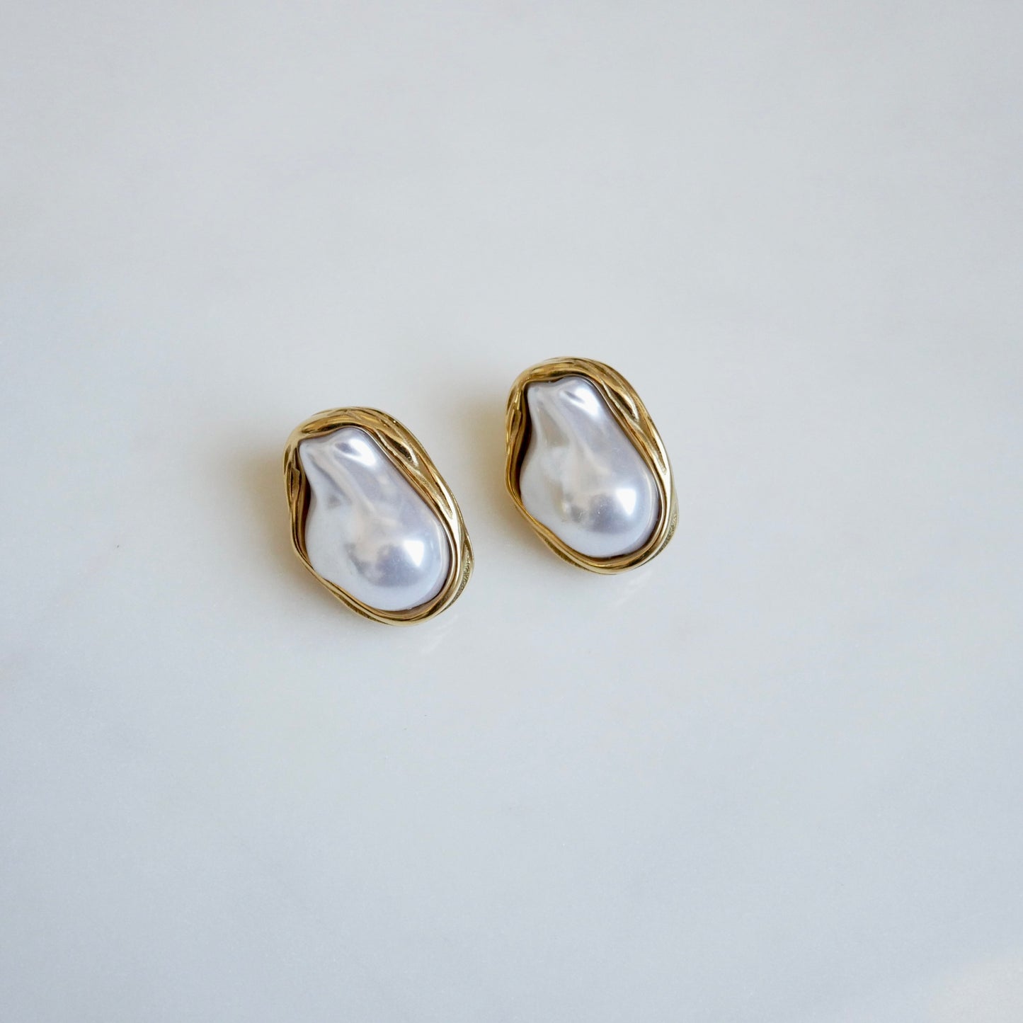 The Perla Stud Earrings
