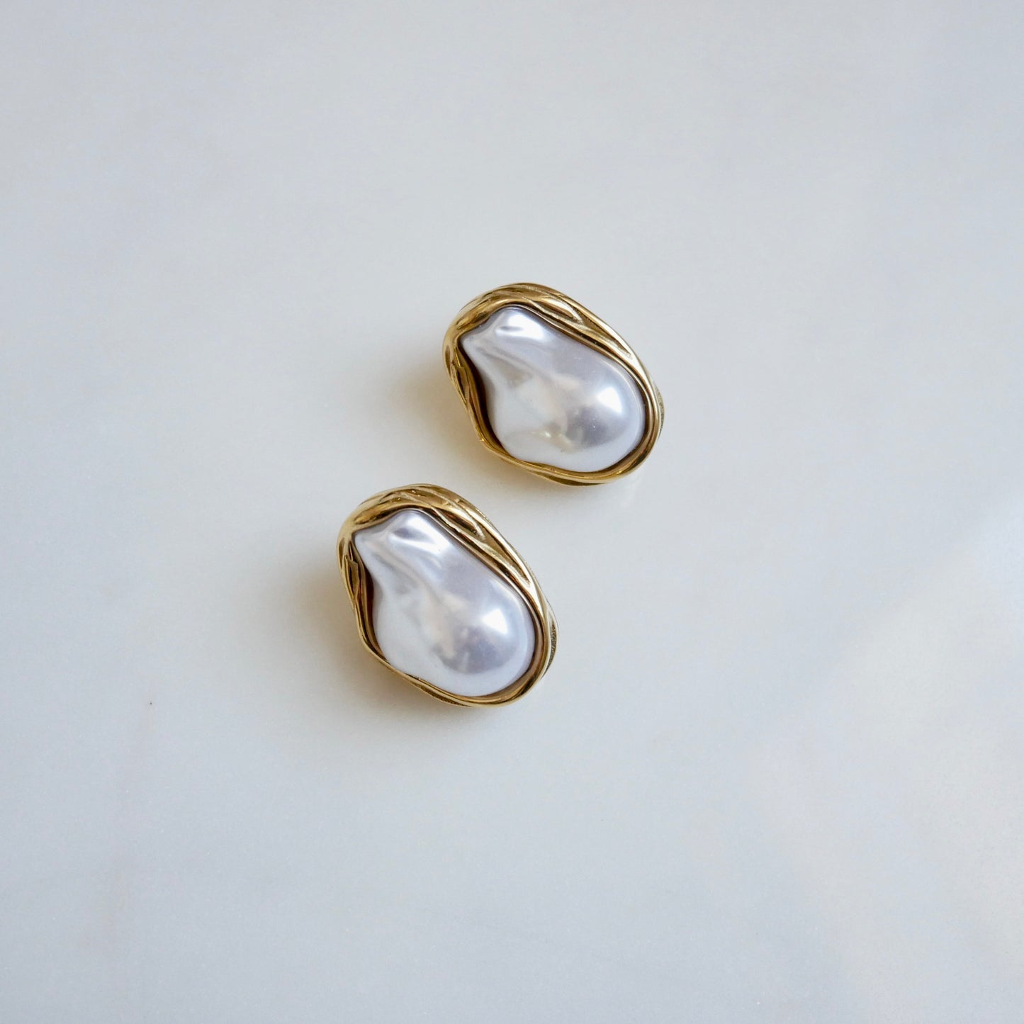 The Perla Stud Earrings